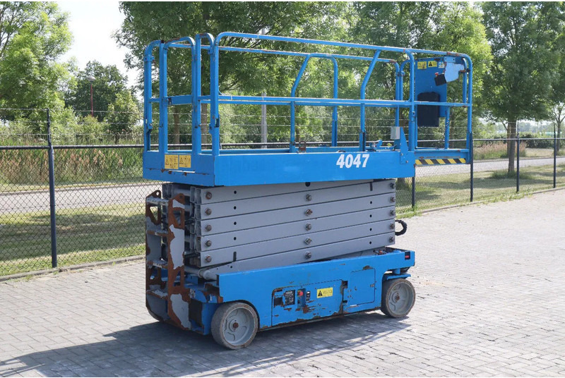 Genie GS-4047 | 14 METER | 350 KG - Žirklinis keltuvas: foto 5 Genie GS-4047 | 14 METER | 350 KG - Žirklinis keltuvas: foto 5
