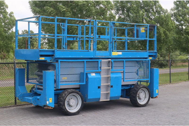 Genie GS-4390 RT | 15 METER | 680 KG - Žirklinis keltuvas: foto 2 Genie GS-4390 RT | 15 METER | 680 KG - Žirklinis keltuvas: foto 2