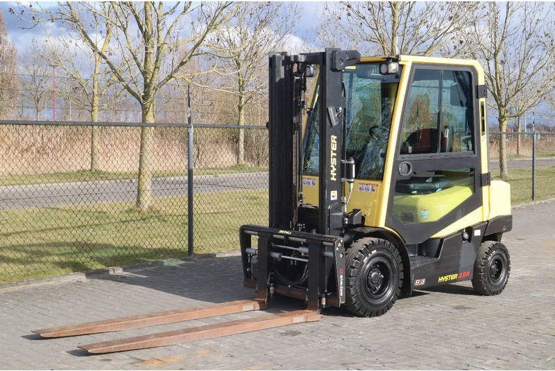 Hyster H2.5 A | BOOM SUSPENSION | SIDESHIFT | FORK EXTENTIONS | FORK POSITIONERS - Dyzelinis krautuvas: foto 2 Hyster H2.5 A | BOOM SUSPENSION | SIDESHIFT | FORK EXTENTIONS | FORK POSITIONERS - Dyzelinis krautuvas: foto 2