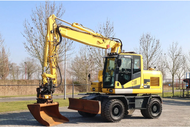 Komatsu PW160-11 | ENGCON TILTROTATOR | BUCKET | TRAILER HYDR. - Ratinis ekskavatorius: foto 2 Komatsu PW160-11 | ENGCON TILTROTATOR | BUCKET | TRAILER HYDR. - Ratinis ekskavatorius: foto 2