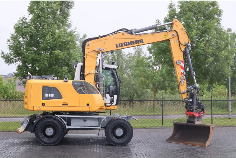 Liebherr A916 LITRONIC | ROTOTILT | BUCKET | DOZERBLADE - Ratinis ekskavatorius: foto 4 Liebherr A916 LITRONIC | ROTOTILT | BUCKET | DOZERBLADE - Ratinis ekskavatorius: foto 4