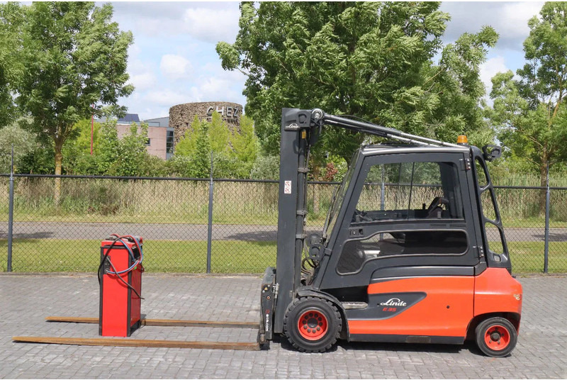 Linde E35 L-01 | DUPLEX | SIDESHIFT | POSITIONERS | LOW HOURS - Elektrinis krautuvas: foto 1 Linde E35 L-01 | DUPLEX | SIDESHIFT | POSITIONERS | LOW HOURS - Elektrinis krautuvas: foto 1