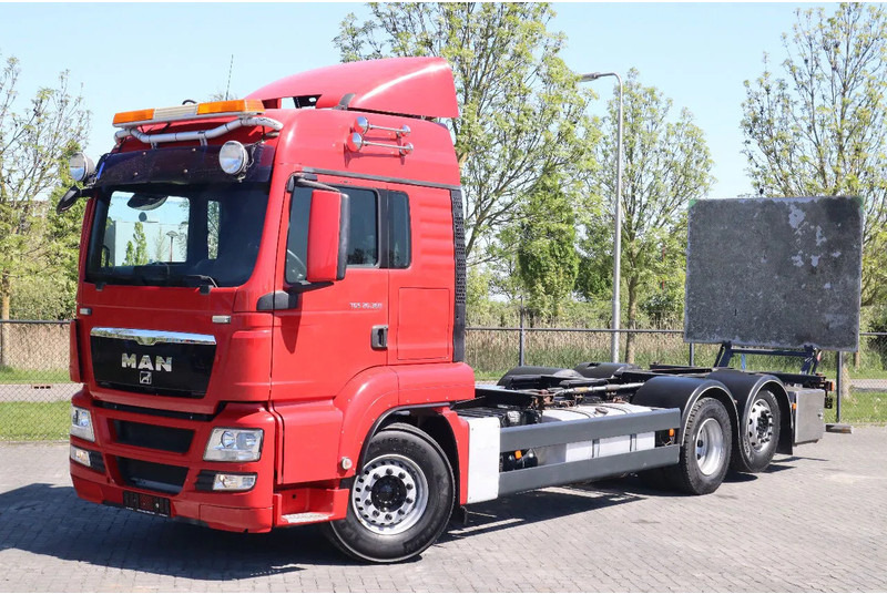 MAN TGS 26.360 | 6X2 | BDF | ONLY 80.000 KM! | EURO 5 - Važiuoklės sunkvežimis: foto 1 MAN TGS 26.360 | 6X2 | BDF | ONLY 80.000 KM! | EURO 5 - Važiuoklės sunkvežimis: foto 1