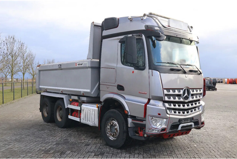 Mercedes-Benz Arocs 2658 2858 | 6X4 EURO 6 BIG AXLES | RETARDER | ENGINE PROBLEM - Savivartis sunkvežimis: foto 3 Mercedes-Benz Arocs 2658 2858 | 6X4 EURO 6 BIG AXLES | RETARDER | ENGINE PROBLEM - Savivartis sunkvežimis: foto 3