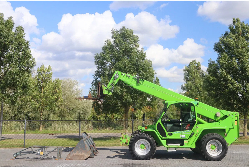 Merlo P40.17 PLUS | FORKS | JIB | BUCKET | GOOD TIRES - Teleskopinis krautuvas: foto 1 Merlo P40.17 PLUS | FORKS | JIB | BUCKET | GOOD TIRES - Teleskopinis krautuvas: foto 1