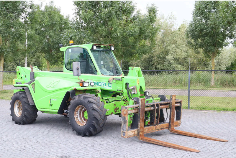 Merlo P72.10 | HYDR FORKS | 7.2 TON | 10 METER - Teleskopinis krautuvas: foto 5 Merlo P72.10 | HYDR FORKS | 7.2 TON | 10 METER - Teleskopinis krautuvas: foto 5