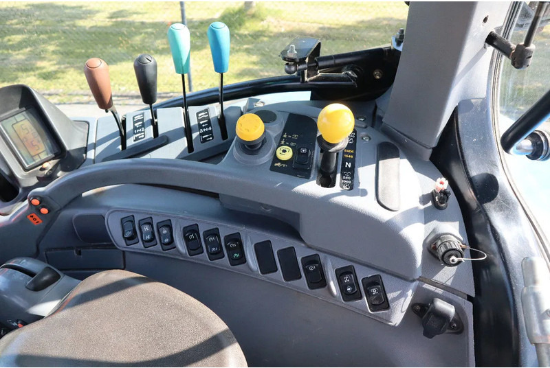 Traktorius New Holland TS135A | 40 KM/H | 4X4 | SUPERSTEER: foto 20
