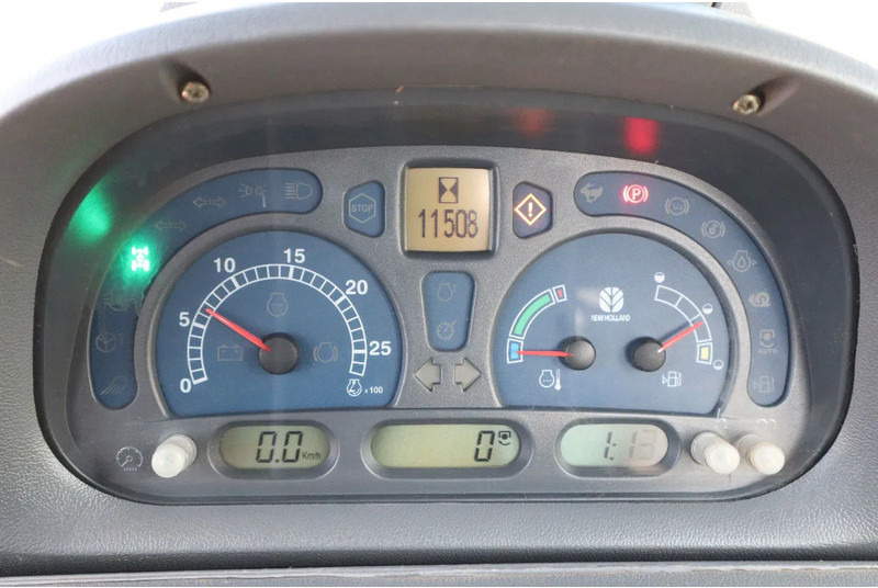 Traktorius New Holland TS135A | 40 KM/H | 4X4 | SUPERSTEER: foto 19