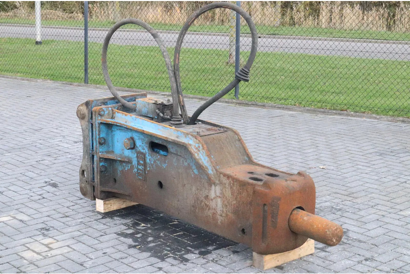 Beilite HAMMER | S70 | 18 TO 26 TON | HYDRAULIC BREAKER - Padargas - Statybinė technika: foto 2 Beilite HAMMER | S70 | 18 TO 26 TON | HYDRAULIC BREAKER - Padargas - Statybinė technika: foto 2