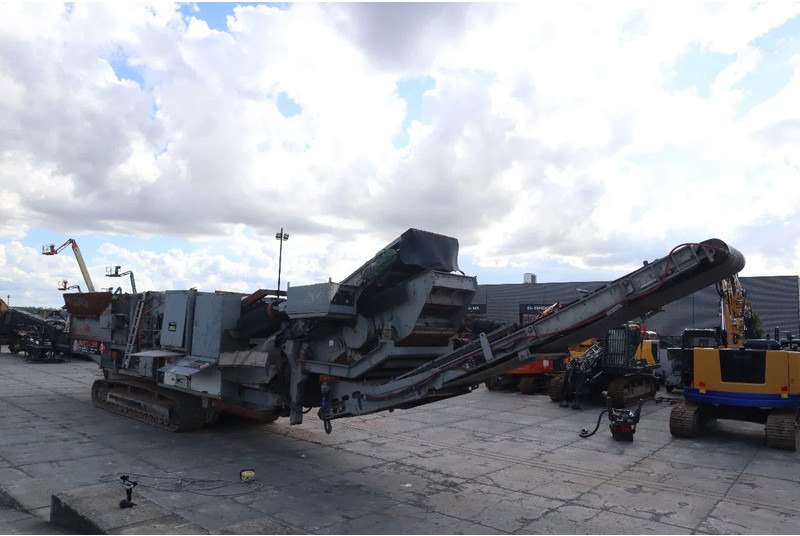 SBM REMAX 1218 E/D | REMOTE | CRUSHER | INCL. PARTS CONTAINER - Mobilus trupintuvas: foto 4 SBM REMAX 1218 E/D | REMOTE | CRUSHER | INCL. PARTS CONTAINER - Mobilus trupintuvas: foto 4