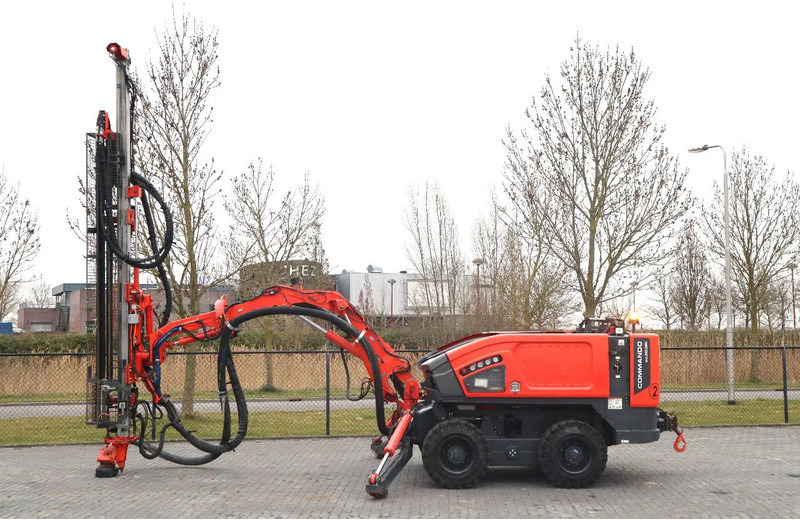 Sandvik 2 PIECES COMMANDO DC 300 RI S5 | ONLY 470 DRILLING HOURS - Gręžimo mašina: foto 1 Sandvik 2 PIECES COMMANDO DC 300 RI S5 | ONLY 470 DRILLING HOURS - Gręžimo mašina: foto 1