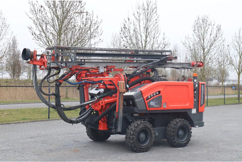 Sandvik 2 PIECES COMMANDO DC 300 RI S5 | ONLY 470 DRILLING HOURS - Gręžimo mašina: foto 5 Sandvik 2 PIECES COMMANDO DC 300 RI S5 | ONLY 470 DRILLING HOURS - Gręžimo mašina: foto 5