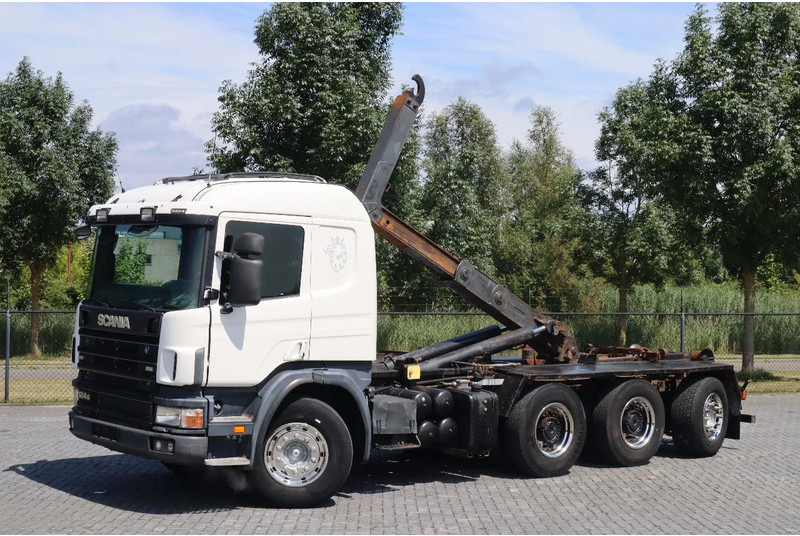 Scania P124-420 | 8X4 | HOOKLIFT | MANUAL | BIG AXLES | EURO 3 - Hook-lift sunkvežimis: foto 1 Scania P124-420 | 8X4 | HOOKLIFT | MANUAL | BIG AXLES | EURO 3 - Hook-lift sunkvežimis: foto 1