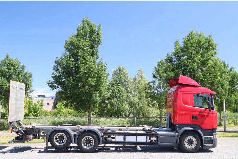 Scania R580 V8 | 6X2 | BDF | RETARDER | TAILLIFT | EURO 6 - Važiuoklės sunkvežimis: foto 4 Scania R580 V8 | 6X2 | BDF | RETARDER | TAILLIFT | EURO 6 - Važiuoklės sunkvežimis: foto 4