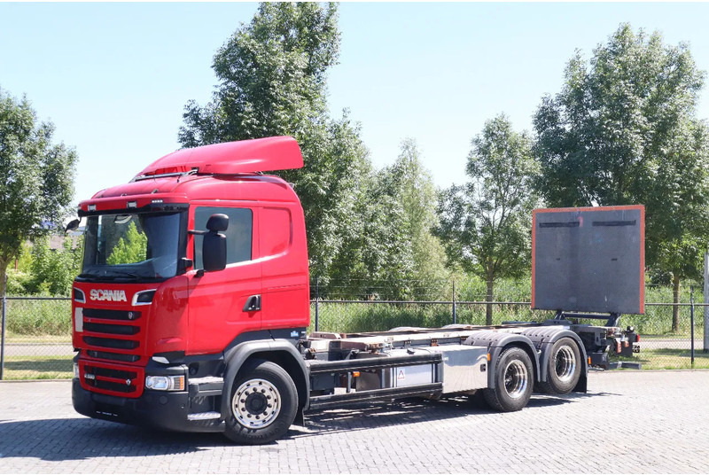 Scania R580 V8 | 6X2 | BDF | RETARDER | TAILLIFT | EURO 6 - Konteineris-vežimus/ Sukeisti kūną sunkvežimis: foto 1 Scania R580 V8 | 6X2 | BDF | RETARDER | TAILLIFT | EURO 6 - Konteineris-vežimus/ Sukeisti kūną sunkvežimis: foto 1