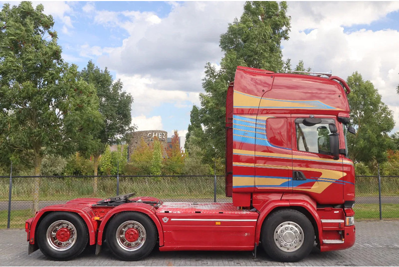 Scania R580 V8 | 6X4 | HYDRAULICS | RETARDER | 85 TON | BIG AXLES | EURO 6 - Vilkikas: foto 4 Scania R580 V8 | 6X4 | HYDRAULICS | RETARDER | 85 TON | BIG AXLES | EURO 6 - Vilkikas: foto 4