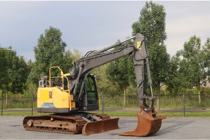 Volvo ECR 145 EL | ECR145 | QUICK COUPLER | BUCKET | GOOD UNDERCARRIAGE - Vikšrinis ekskavatorius: foto 5 Volvo ECR 145 EL | ECR145 | QUICK COUPLER | BUCKET | GOOD UNDERCARRIAGE - Vikšrinis ekskavatorius: foto 5
