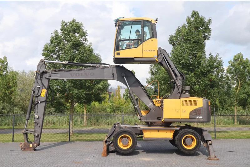 Volvo EW160 C | QUICK COUPLER | ELEVATING CABIN | UMSCHLAG - Ekskavatorius su ilga strėle: foto 1 Volvo EW160 C | QUICK COUPLER | ELEVATING CABIN | UMSCHLAG - Ekskavatorius su ilga strėle: foto 1