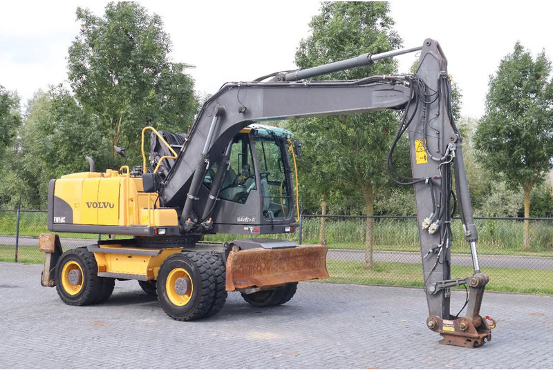 Volvo EW160 C | QUICK COUPLER | ELEVATING CABIN | UMSCHLAG - Ratinis ekskavatorius: foto 5 Volvo EW160 C | QUICK COUPLER | ELEVATING CABIN | UMSCHLAG - Ratinis ekskavatorius: foto 5