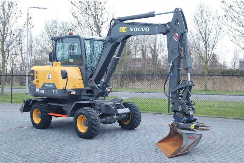 Ratinis ekskavatorius Volvo EW60E | DEMO | 30 KM/H | ROTOTILT + GRIPPER | BUCKET: foto 5