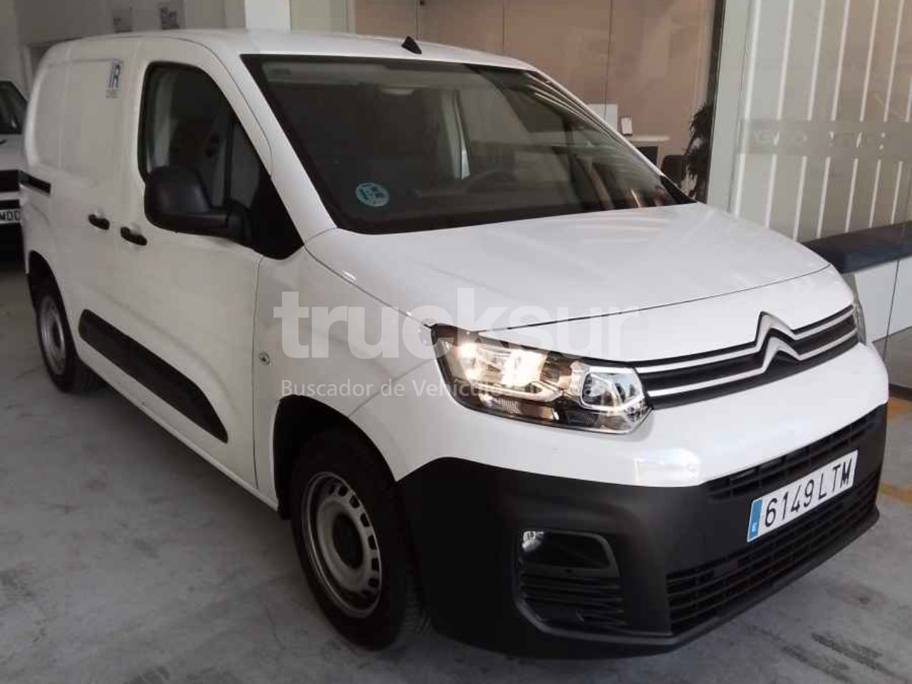 CITROEN BERLINGO IR - Furgonas su krovinių dėže: foto 2 CITROEN BERLINGO IR - Furgonas su krovinių dėže: foto 2