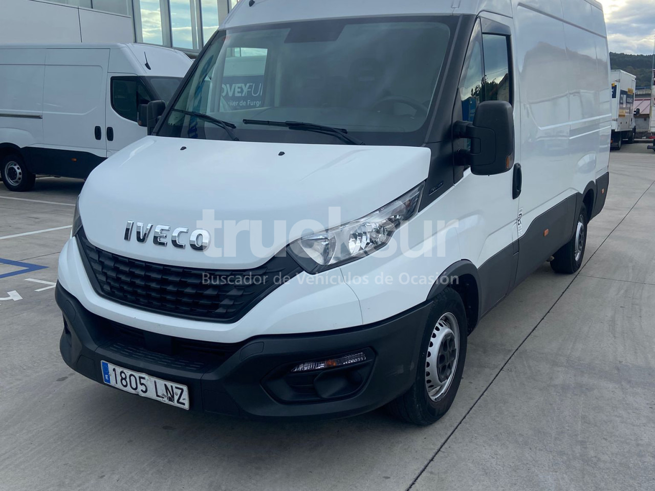 IVECO 35S14 12M3 - Furgonas su krovinių dėže: foto 3 IVECO 35S14 12M3 - Furgonas su krovinių dėže: foto 3