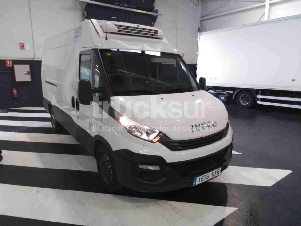 IVECO 35S14 FRC-X - Furgonas su krovinių dėže: foto 1 IVECO 35S14 FRC-X - Furgonas su krovinių dėže: foto 1