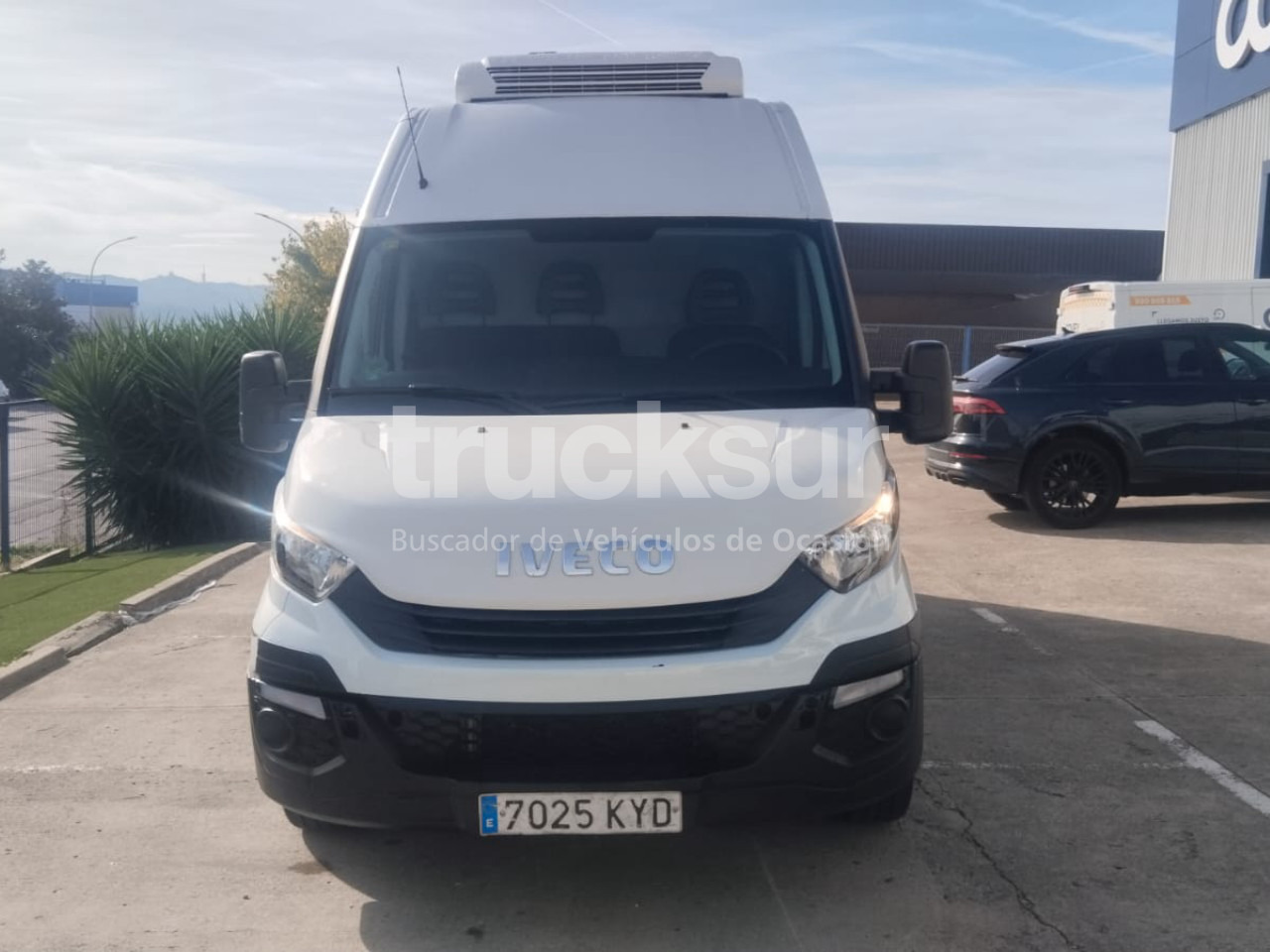 IVECO 35S16 12MS FRC-X - Furgonas su krovinių dėže: foto 3 IVECO 35S16 12MS FRC-X - Furgonas su krovinių dėže: foto 3