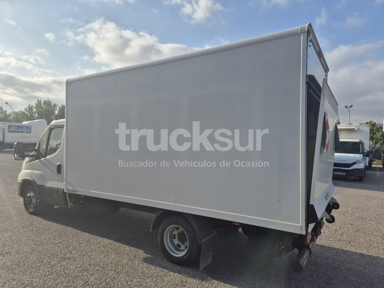 IVECO DAILY 35C16H - Furgonas su krovinių dėže: foto 4 IVECO DAILY 35C16H - Furgonas su krovinių dėže: foto 4