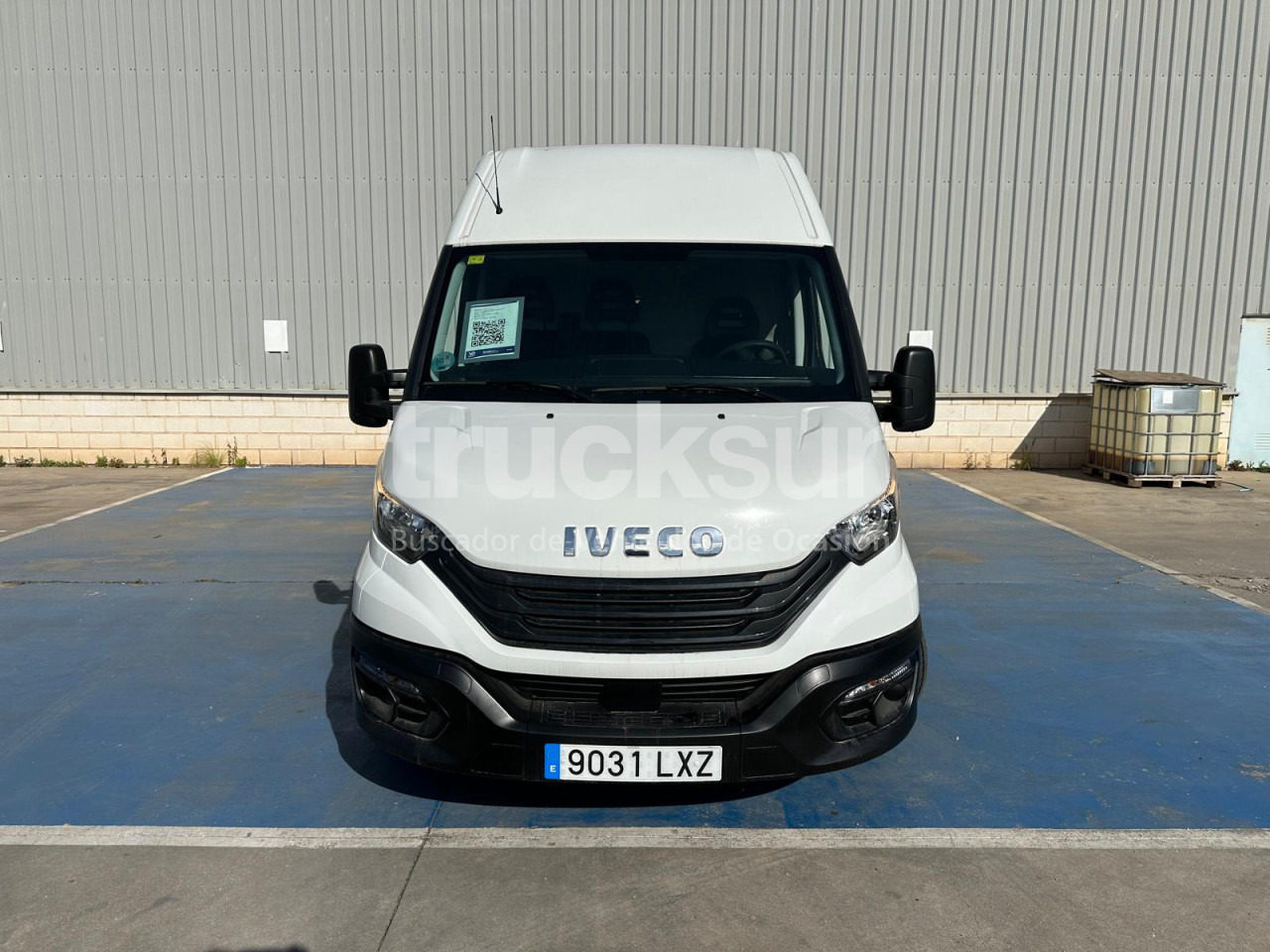 IVECO DAILY 35S16 F 12M3 - Furgonas su krovinių dėže: foto 3 IVECO DAILY 35S16 F 12M3 - Furgonas su krovinių dėže: foto 3