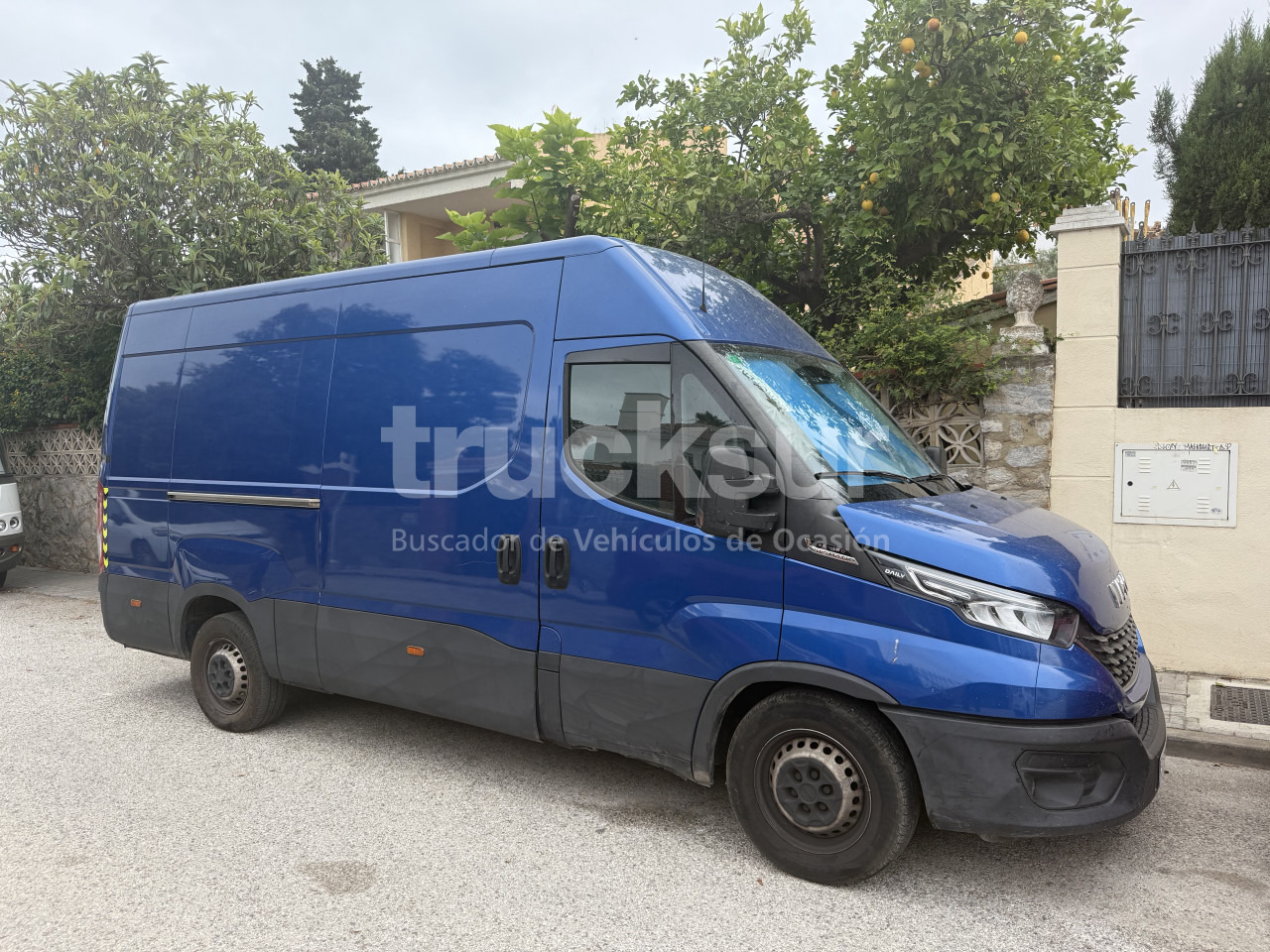 IVECO DAILY 35S16 - Furgonas su krovinių dėže: foto 2 IVECO DAILY 35S16 - Furgonas su krovinių dėže: foto 2