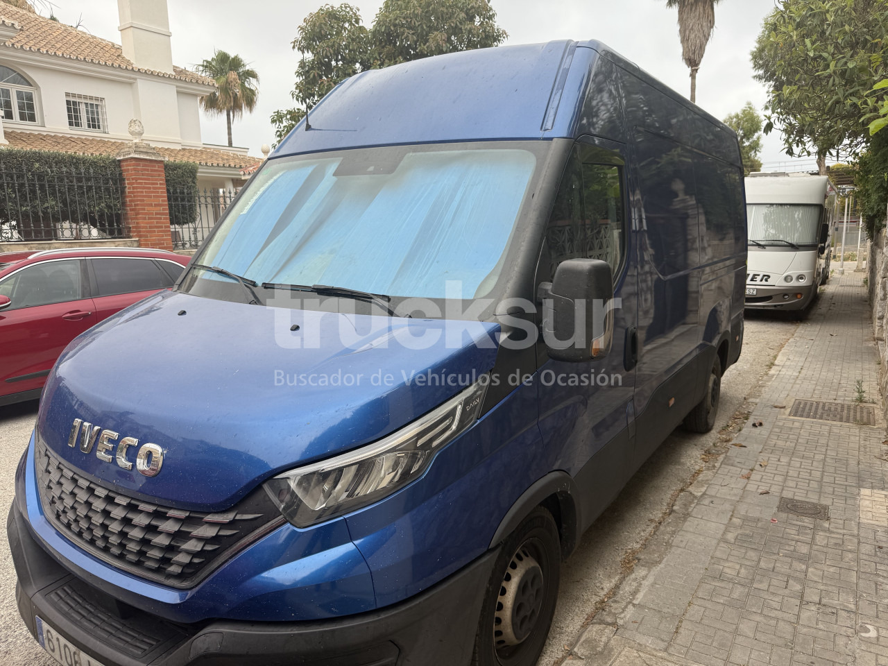 IVECO DAILY 35S16 - Furgonas su krovinių dėže: foto 1 IVECO DAILY 35S16 - Furgonas su krovinių dėže: foto 1