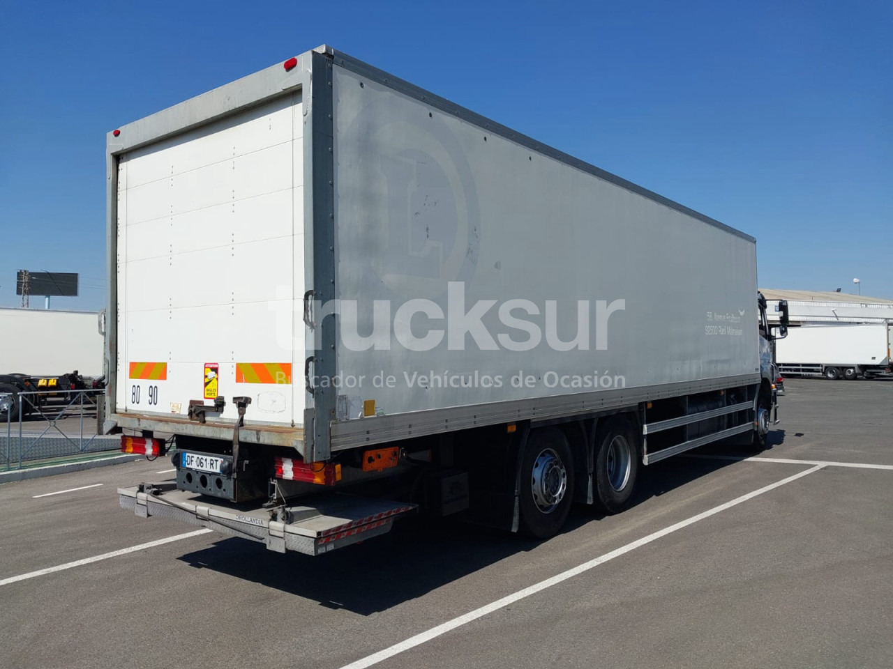 MERCEDES AXOR 2529 ejes 6x2*4 - Furgonas sunkvežimis: foto 4 MERCEDES AXOR 2529 ejes 6x2*4 - Furgonas sunkvežimis: foto 4