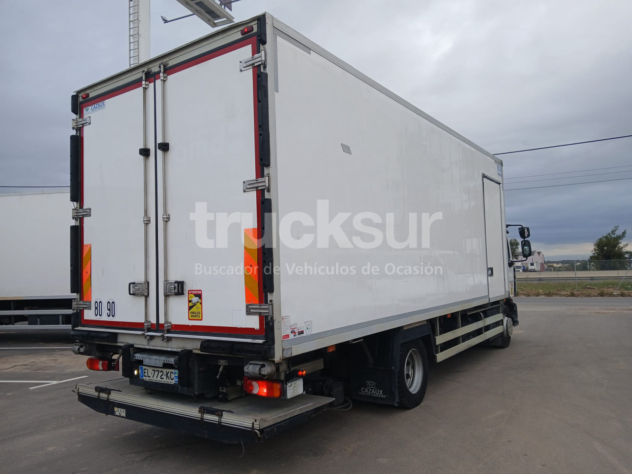 RENAULT D13.240 - Refrižeratorius sunkvežimis: foto 3 RENAULT D13.240 - Refrižeratorius sunkvežimis: foto 3