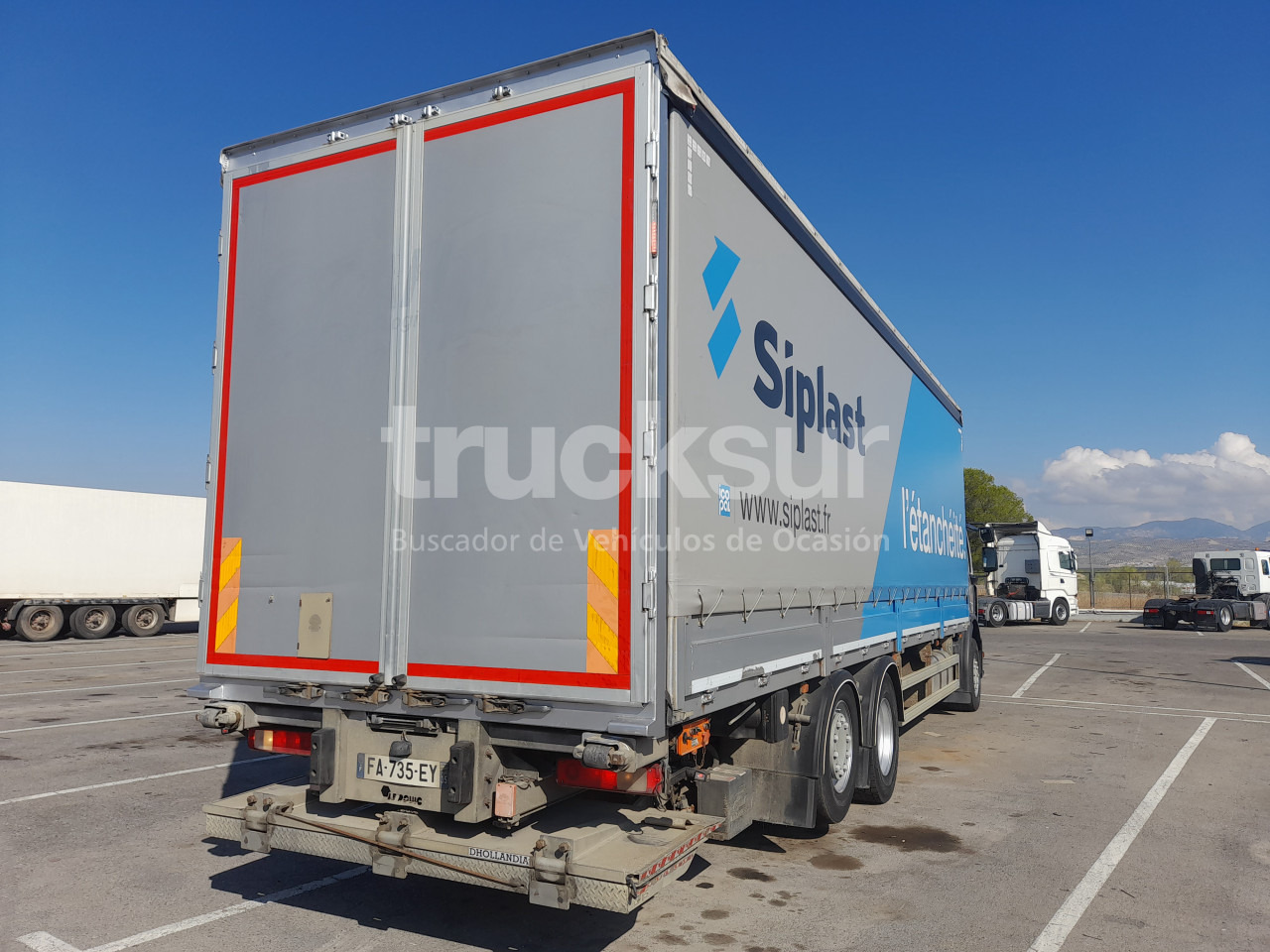RENAULT D320.26 ejes 6x2*4 - Tentinis sunkvežimis: foto 5 RENAULT D320.26 ejes 6x2*4 - Tentinis sunkvežimis: foto 5