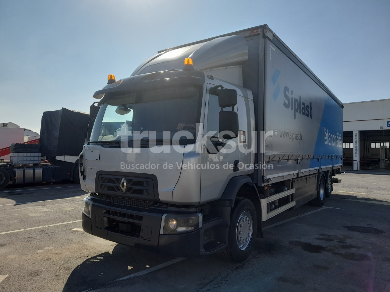 RENAULT D320.26 ejes 6x2*4 - Tentinis sunkvežimis: foto 2 RENAULT D320.26 ejes 6x2*4 - Tentinis sunkvežimis: foto 2