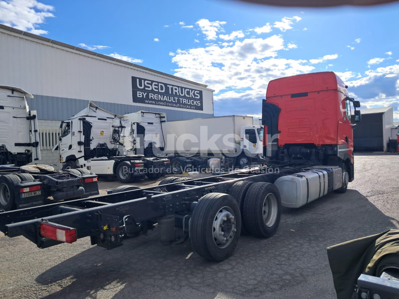 RENAULT T480 HIGH SLEEPER CAB 6X2*4 ejes 6x2*4 - Važiuoklės sunkvežimis: foto 3 RENAULT T480 HIGH SLEEPER CAB 6X2*4 ejes 6x2*4 - Važiuoklės sunkvežimis: foto 3