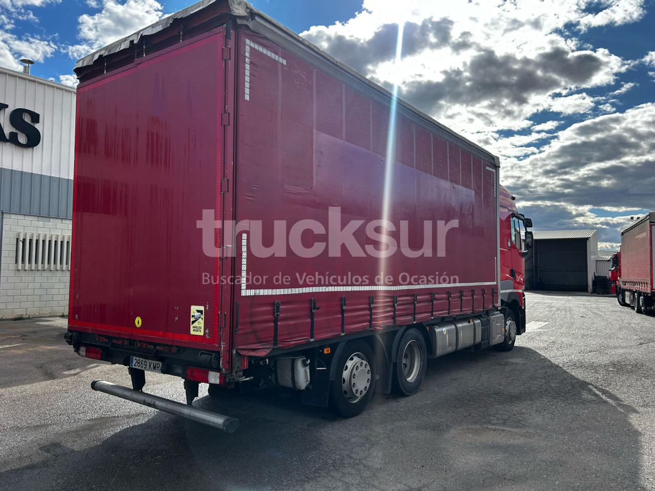 RENAULT T480 HIGH SLEEPER CAB 6X2*4 ejes 6x2*4 - Tentinis sunkvežimis: foto 3 RENAULT T480 HIGH SLEEPER CAB 6X2*4 ejes 6x2*4 - Tentinis sunkvežimis: foto 3