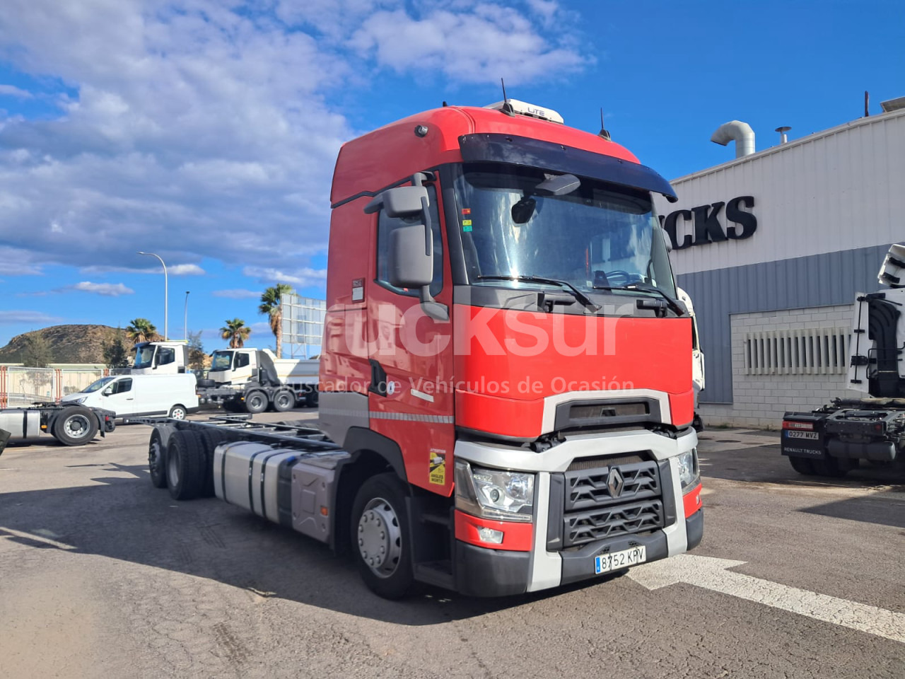 RENAULT T480 HIGH SLEEPER CAB 6X2*4 ejes 6x2*4 - Važiuoklės sunkvežimis: foto 2 RENAULT T480 HIGH SLEEPER CAB 6X2*4 ejes 6x2*4 - Važiuoklės sunkvežimis: foto 2