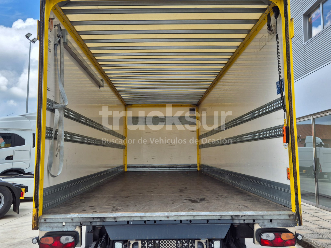 Furgonas sunkvežimis SCANIA P280: foto 7