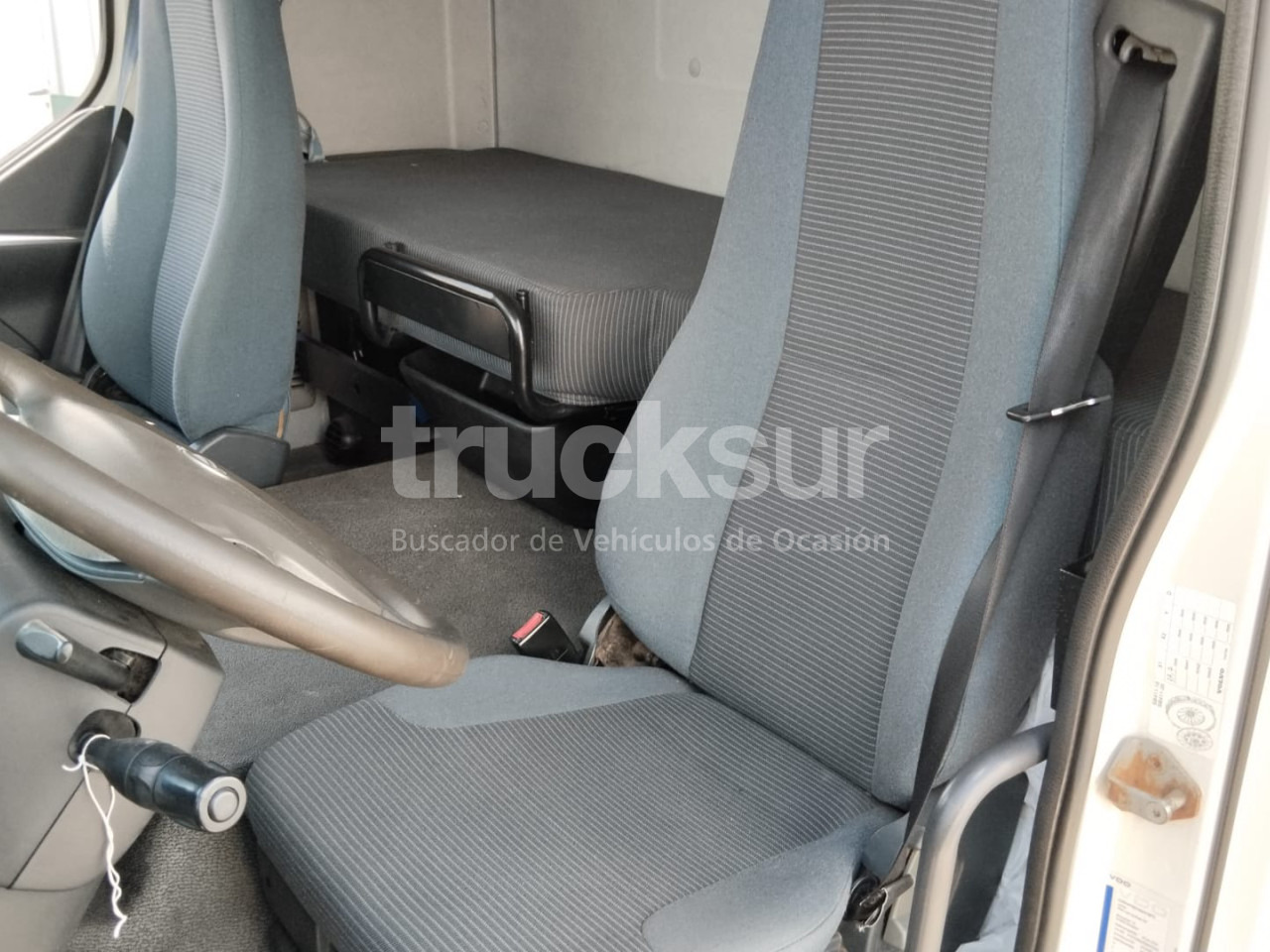 VOLVO FL290 - Refrižeratorius sunkvežimis: foto 4 VOLVO FL290 - Refrižeratorius sunkvežimis: foto 4