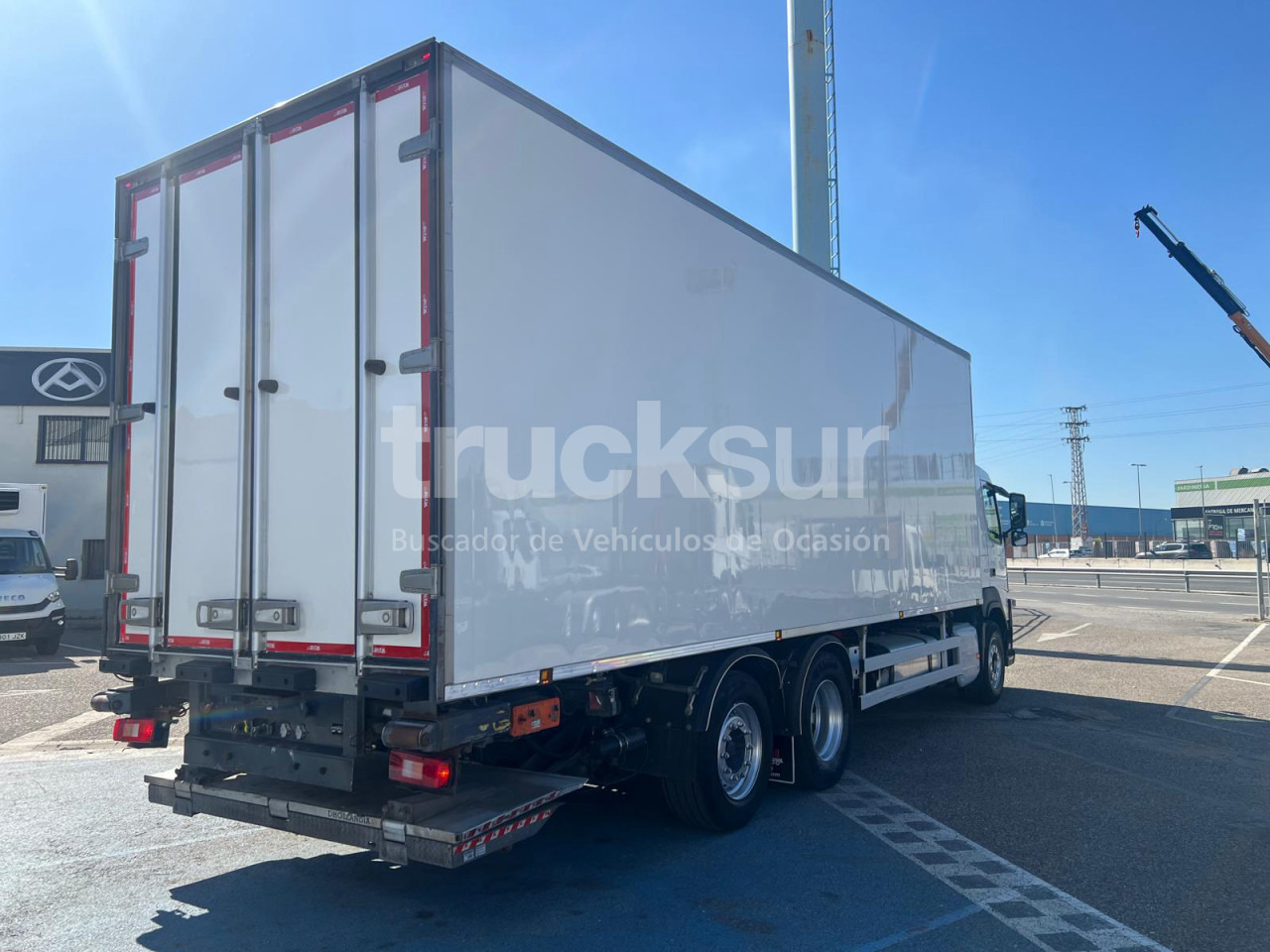 VOLVO FM450 ejes 6x2*4 - Refrižeratorius sunkvežimis: foto 3 VOLVO FM450 ejes 6x2*4 - Refrižeratorius sunkvežimis: foto 3