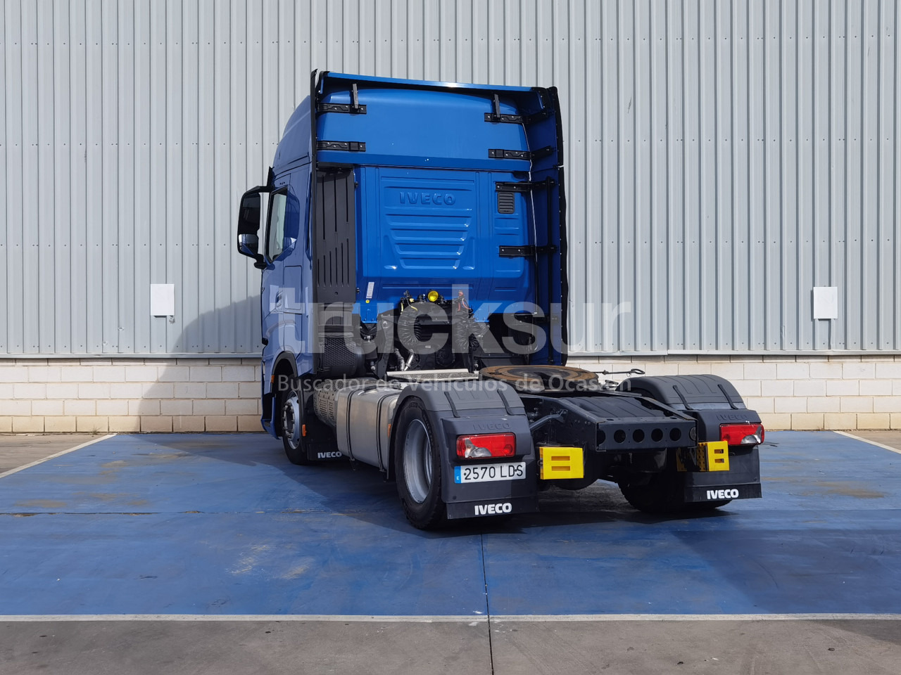 IVECO STRALIS AS440S46T/P HI-WAY - Vilkikas: foto 5 IVECO STRALIS AS440S46T/P HI-WAY - Vilkikas: foto 5