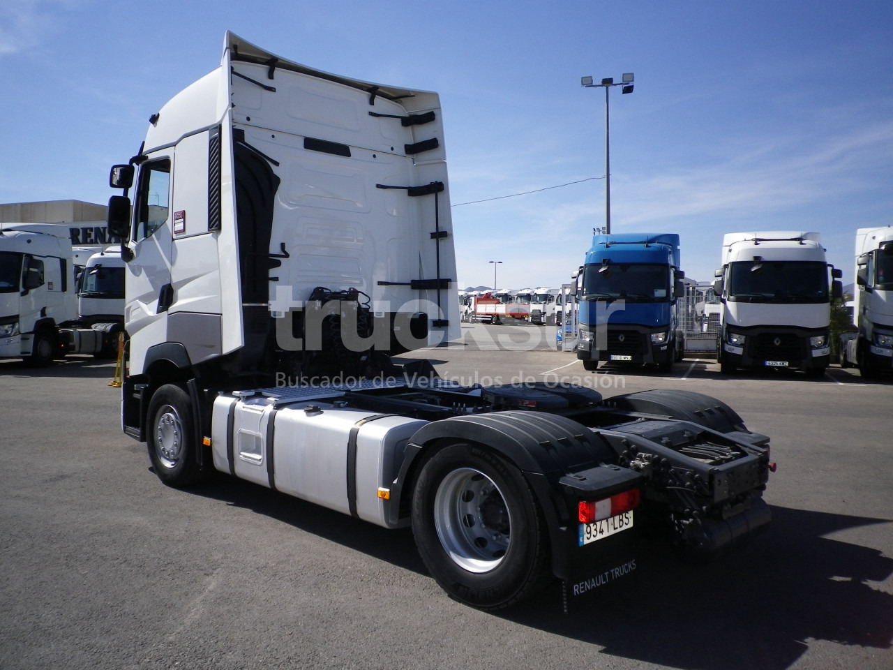RENAULT T520 HIGH SLEEPER CAB - Vilkikas: foto 4 RENAULT T520 HIGH SLEEPER CAB - Vilkikas: foto 4