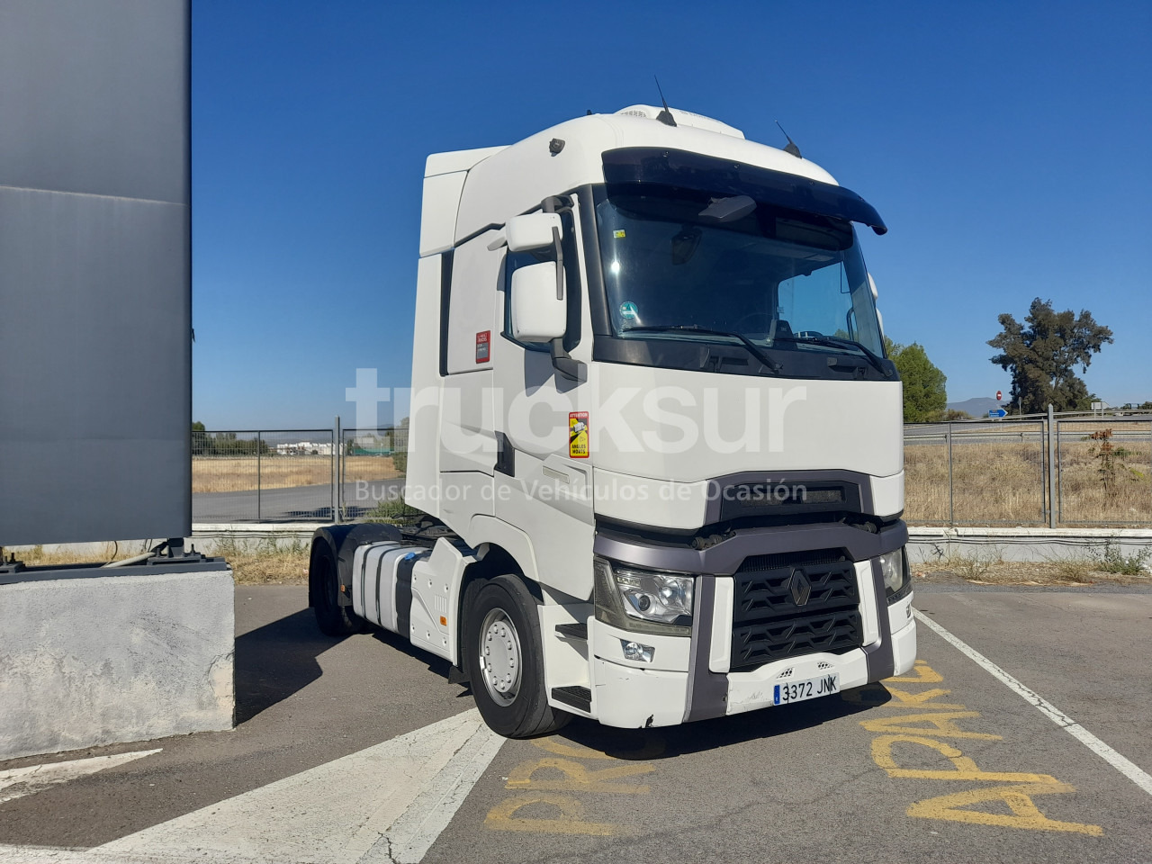 RENAULT T520 HIGH SLEEPER CAB - Vilkikas: foto 2 RENAULT T520 HIGH SLEEPER CAB - Vilkikas: foto 2