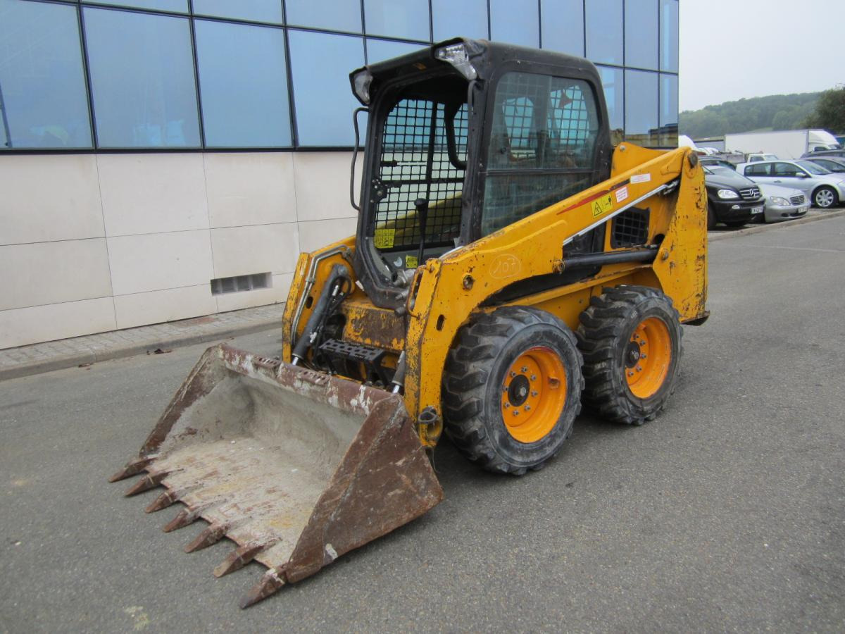 Bobcat S450 - Mini krautuvas: foto 1 Bobcat S450 - Mini krautuvas: foto 1