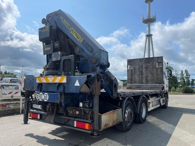 Platforminis/ Bortinis sunkvežimis, Sunkvežimis su kranu DAF XF105 460: foto 6