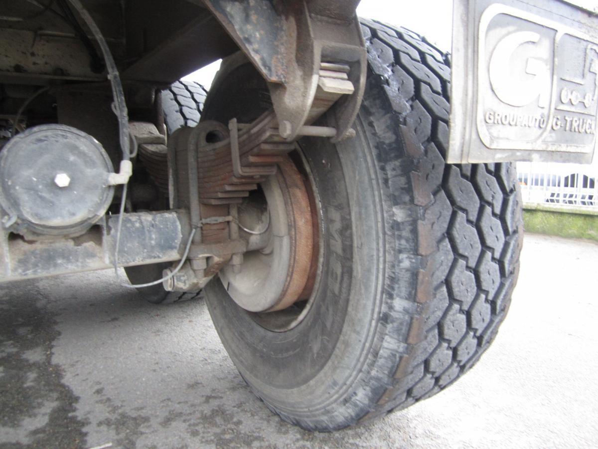 General Trailers - Savivartis puspriekabė: foto 5 General Trailers - Savivartis puspriekabė: foto 5