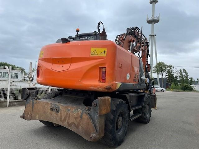 Hitachi ZX140W-5B - Ratinis ekskavatorius: foto 3 Hitachi ZX140W-5B - Ratinis ekskavatorius: foto 3