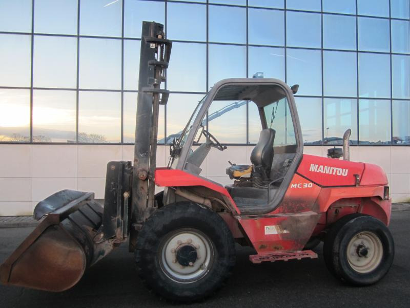 Manitou MC30 - Dyzelinis krautuvas: foto 2 Manitou MC30 - Dyzelinis krautuvas: foto 2